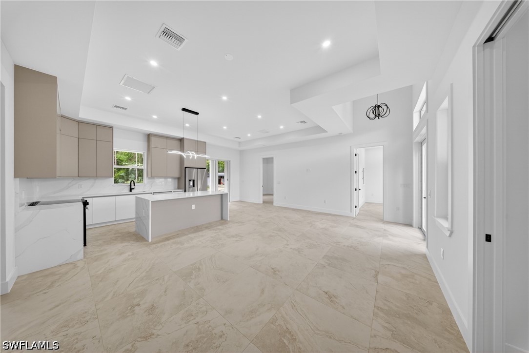 4 Bed SingleFamilyResidence for Sale in Naples, photo 6