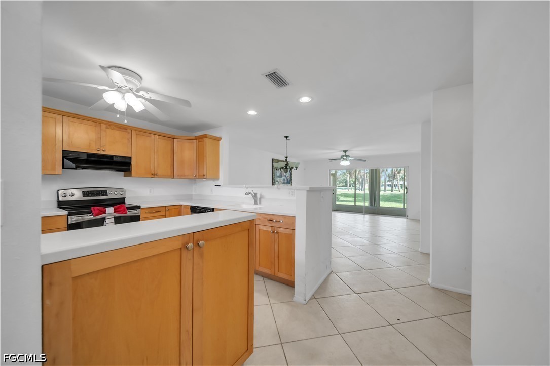 2 Bed Condominium for Sale in Greenwood Condo, photo 6