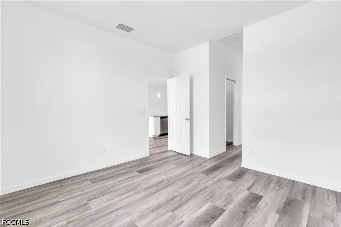 3 Bed SingleFamilyResidence for Sale in Cape Coral, FL — photo 6