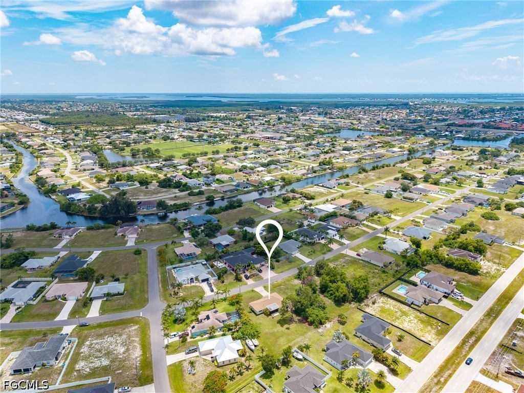 3 Bed SingleFamilyResidence for Sale in Cape Coral, FL — photo 6
