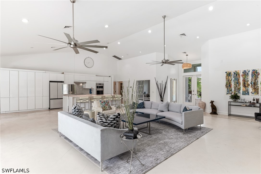 3 Bed Pool Home for Sale in Naples, photo 6