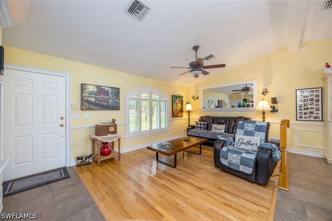 3 Bed SingleFamilyResidence for Sale in Naples, photo 6
