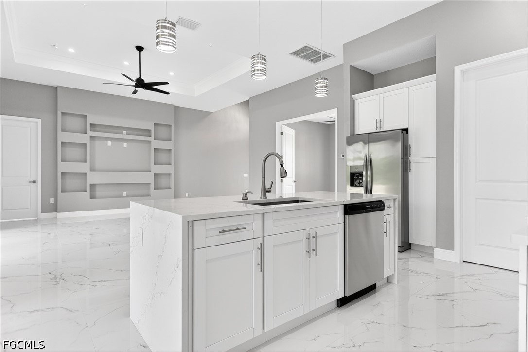 4 Bed SingleFamilyResidence for Sale in Lehigh Acres, photo 6