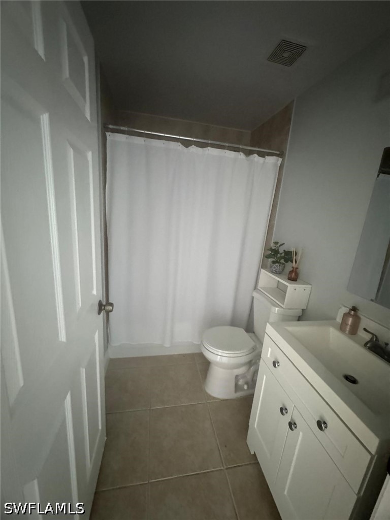 3 Bed SingleFamilyResidence for Sale in Lehigh Acres, photo 6