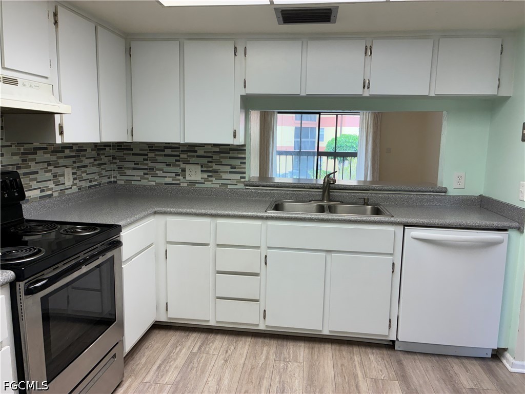2 Bed Condominium for Sale in Fort Myers, photo 6