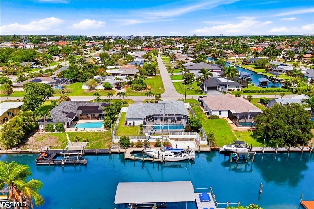 4 Bed Pool Home for Sale in Cape Coral, photo 6