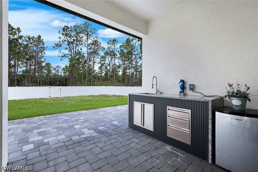 4 Bed SingleFamilyResidence for Sale in Naples, FL, $580,000 — photo 6