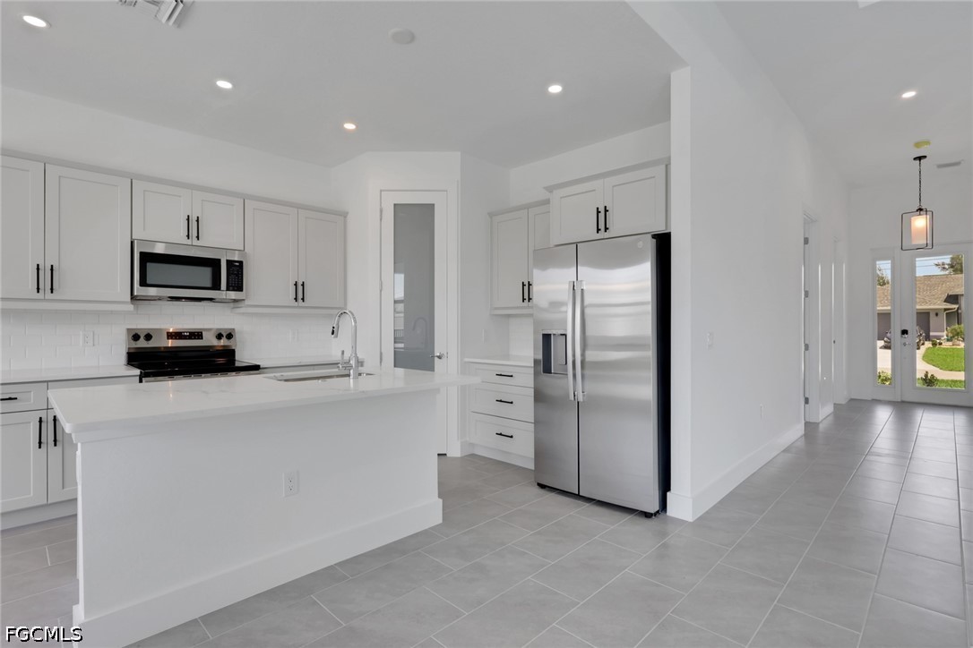 4 Bed Pool Home for Sale in Cape Coral, photo 6