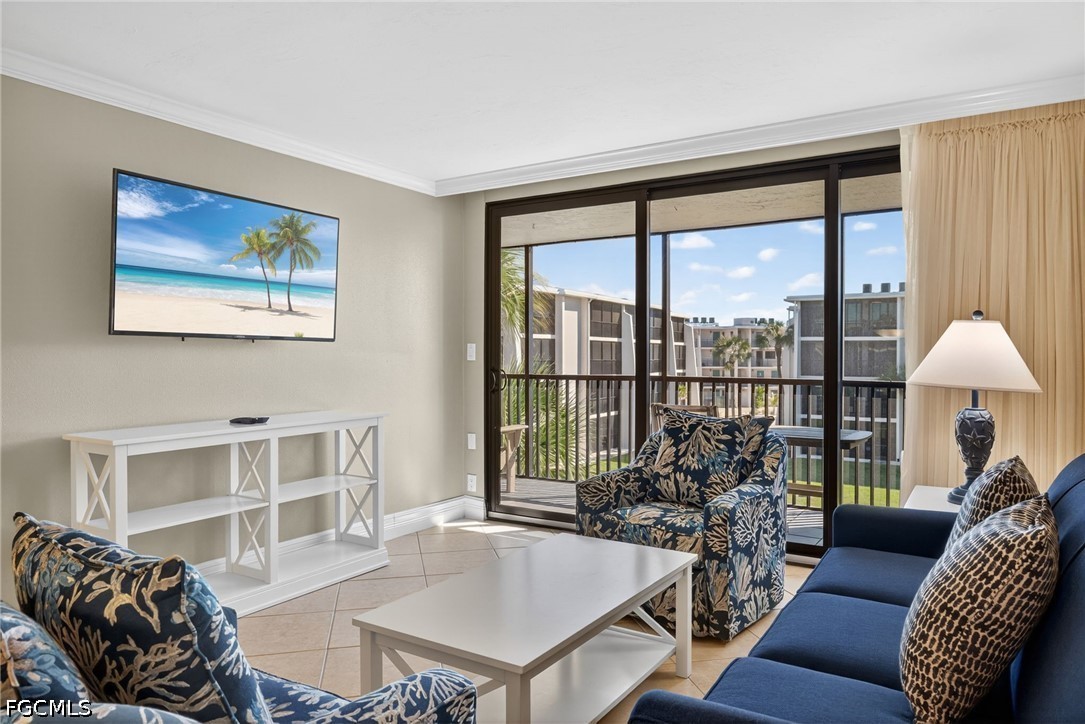 1 Bed Waterfront Home for Sale in Sanibel, photo 6
