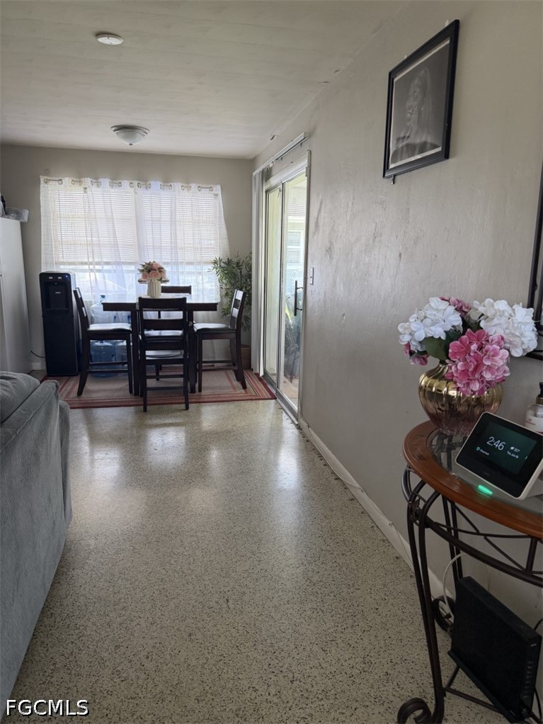 3 Bed SingleFamilyResidence for Sale in Fort Myers, photo 6