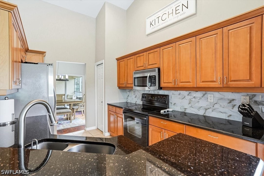 3 Bed Waterfront Home for Sale in Jasmine Point, photo 6