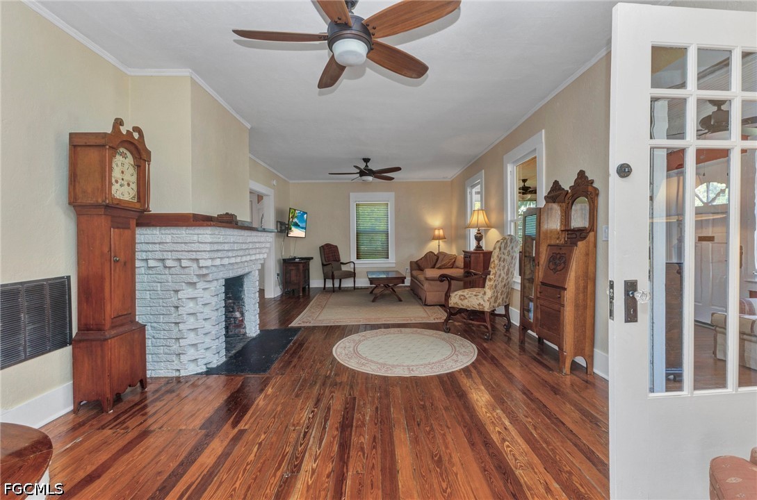 5 Bed Pool Home for Sale in Punta Gorda, photo 6