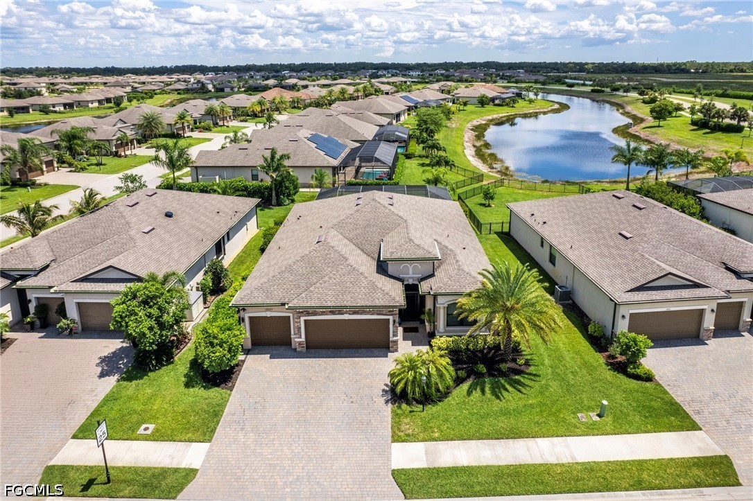 4 Bed Pool Home for Sale in Portico, photo 6