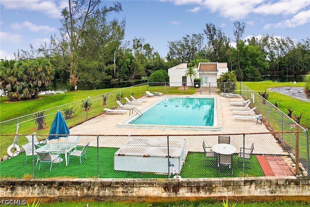 3 Bed Condominium for Sale in Fort Myers, photo 6