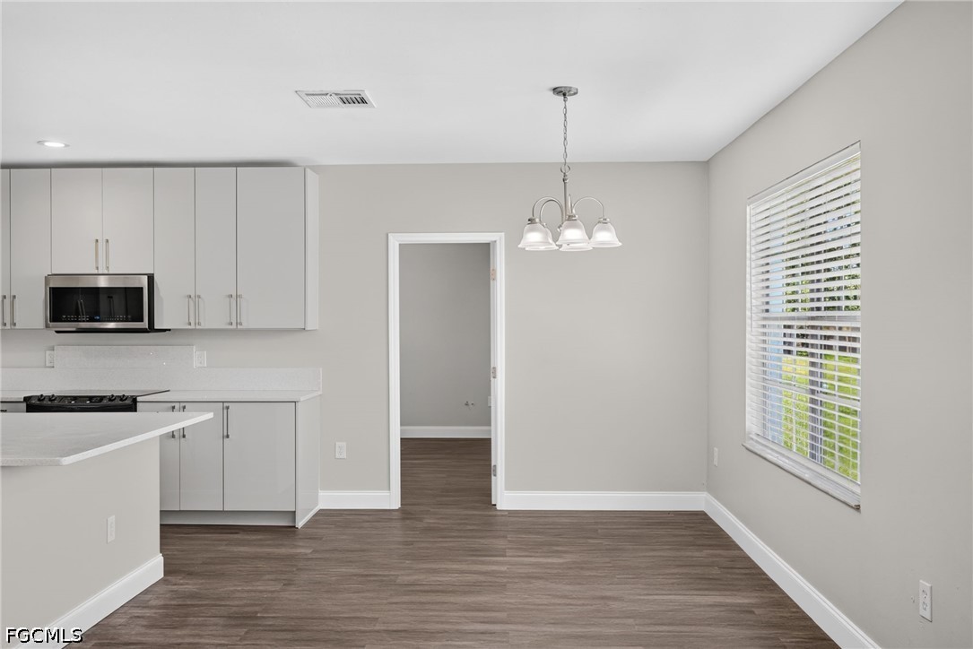 3 Bed SingleFamilyResidence for Sale in Lehigh Acres, photo 6