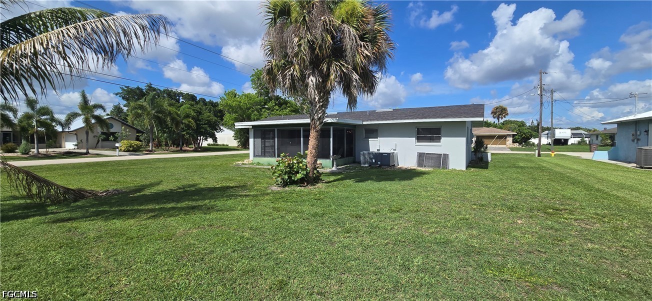 2 Bed SingleFamilyResidence for Sale in Cape Coral, photo 6