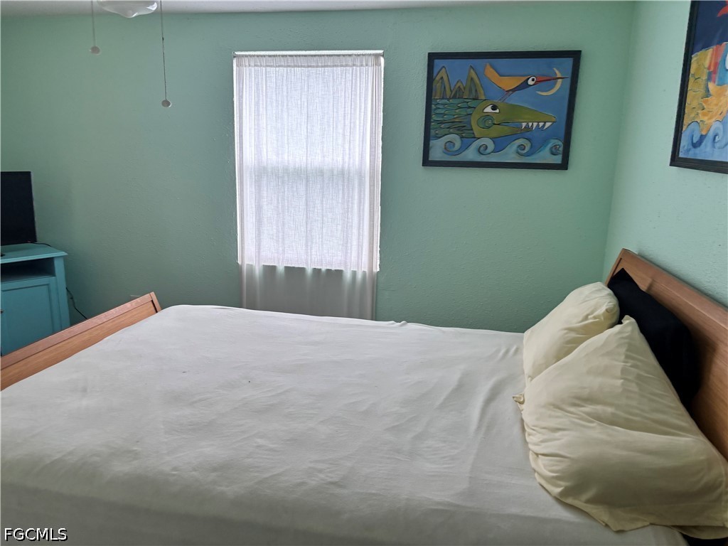 3 Bed SingleFamilyResidence for Sale in North Fort Myers, photo 6