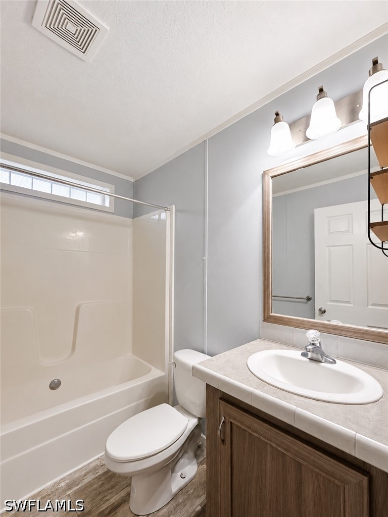 3 Bed ManufacturedHome for Sale in Lehigh Acres, FL — photo 6