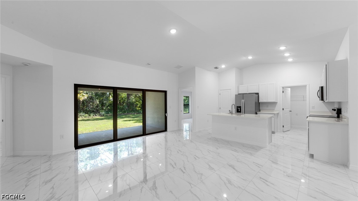 4 Bed SingleFamilyResidence for Sale in Lehigh Acres, photo 6