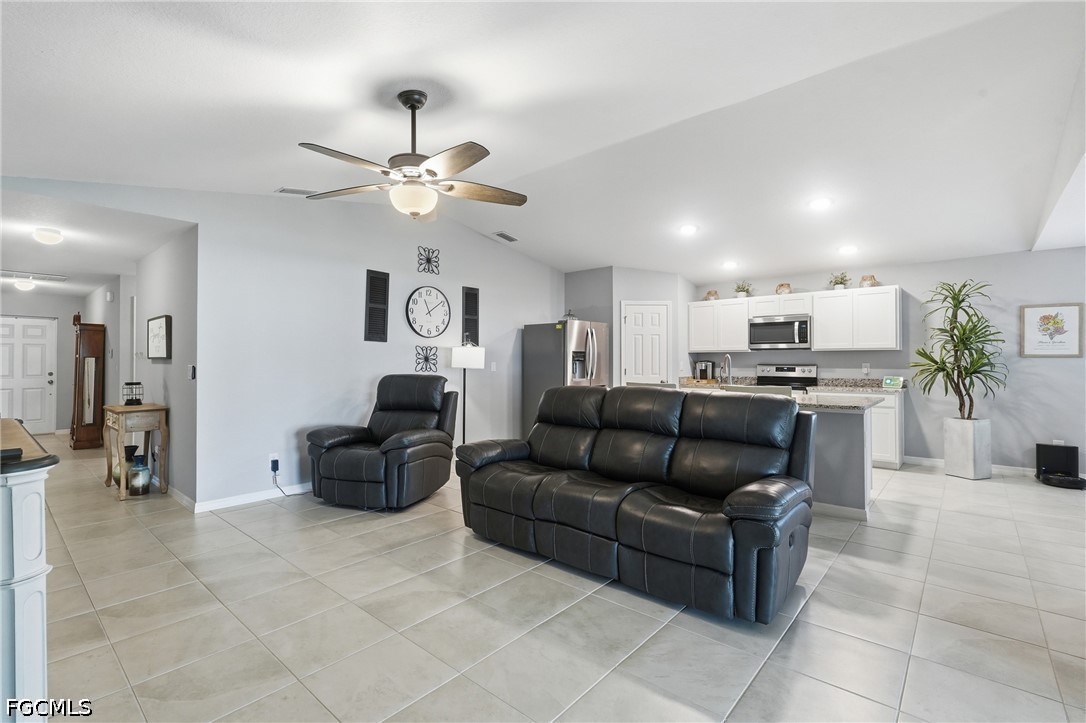 4 Bed SingleFamilyResidence for Sale in Punta Gorda, photo 6