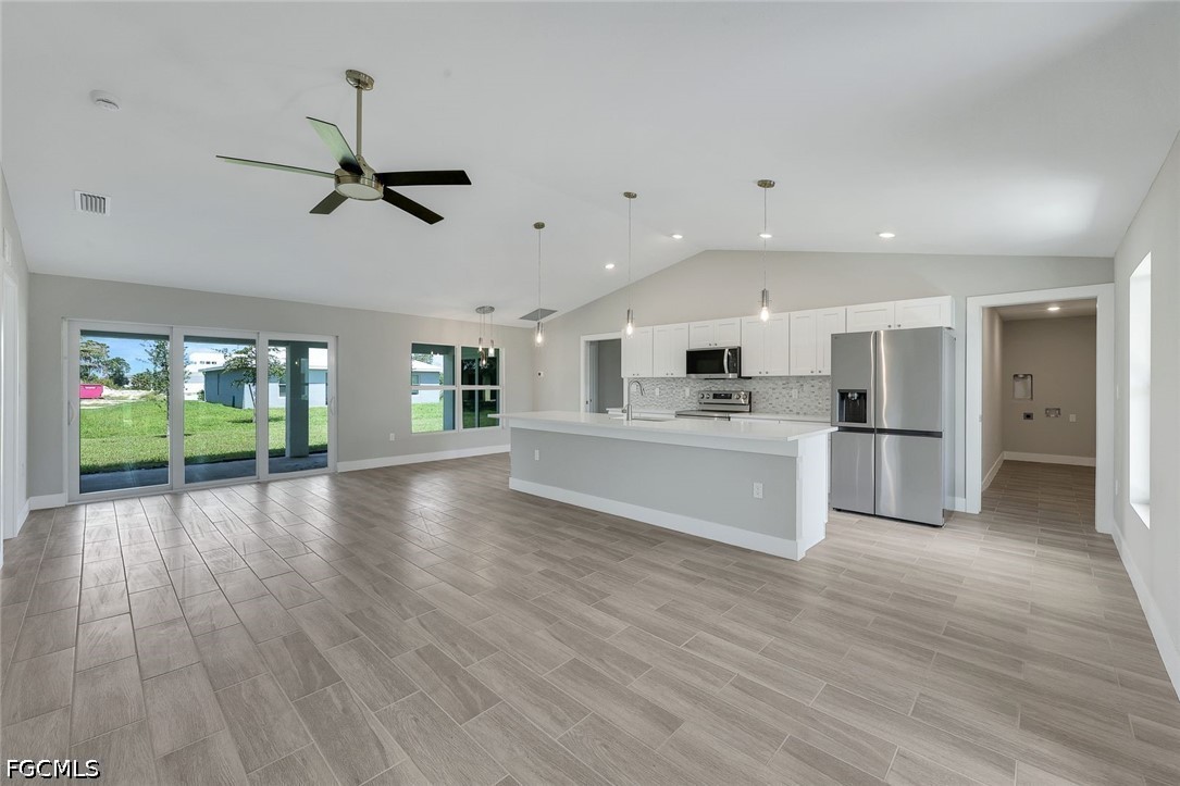 4 Bed SingleFamilyResidence for Sale in Cape Coral, photo 6
