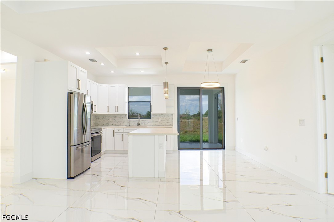 3 Bed SingleFamilyResidence for Sale in Naples, photo 6