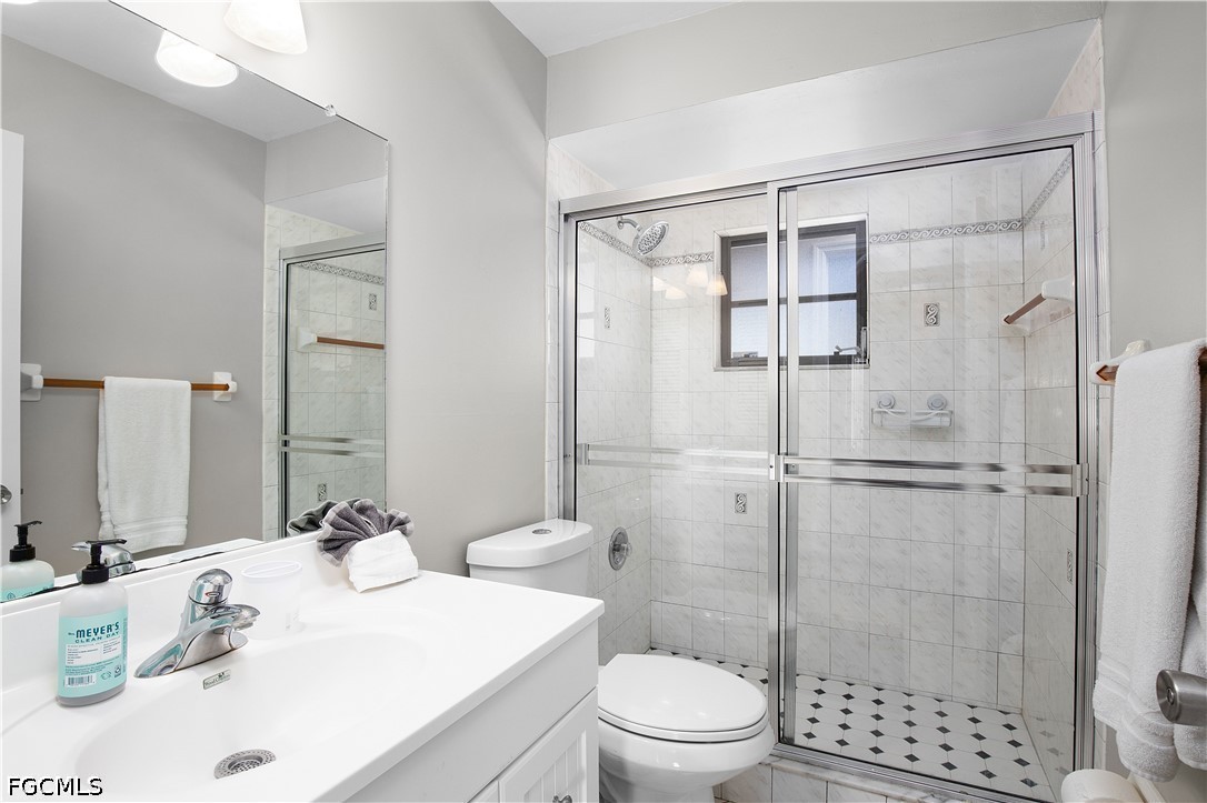 3 Bed Pool Home for Sale in Cape Coral, photo 6