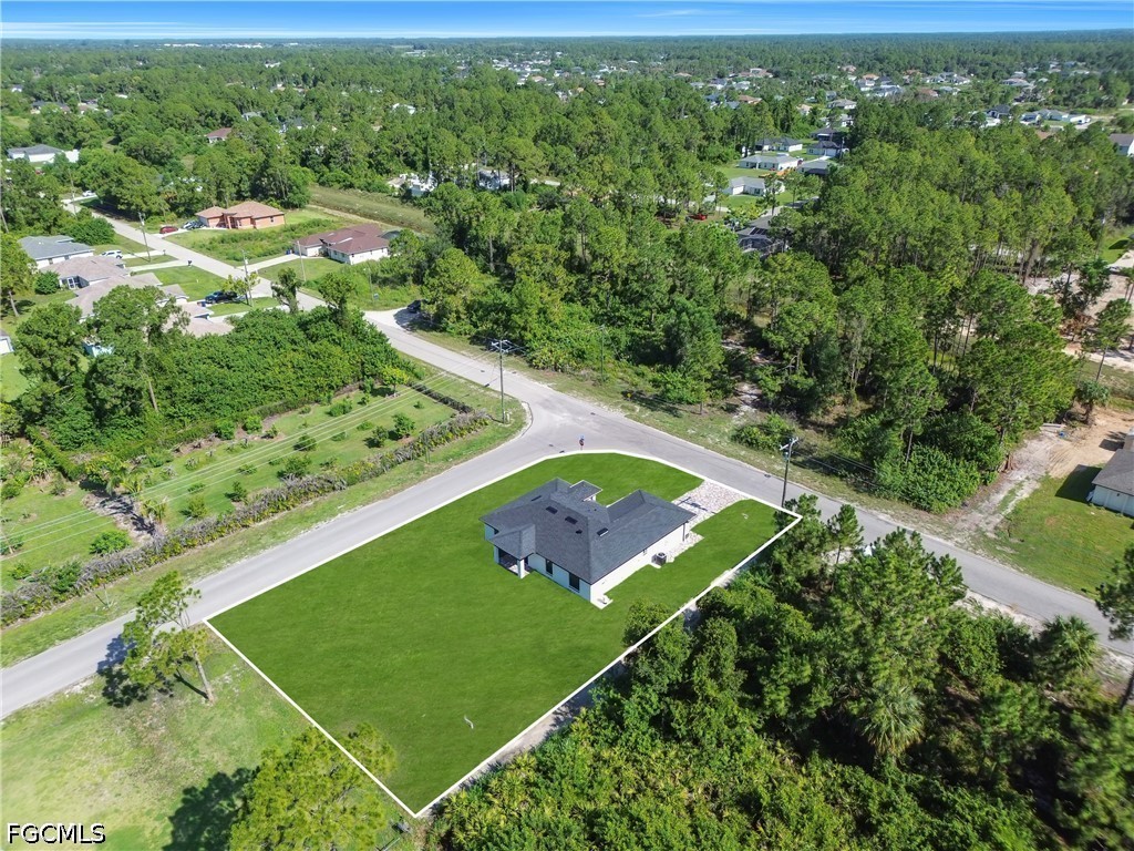 3 Bed SingleFamilyResidence for Sale in Lehigh Acres, photo 6