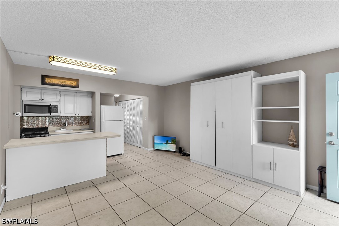 Condominium for Sale in Marco Island, photo 6