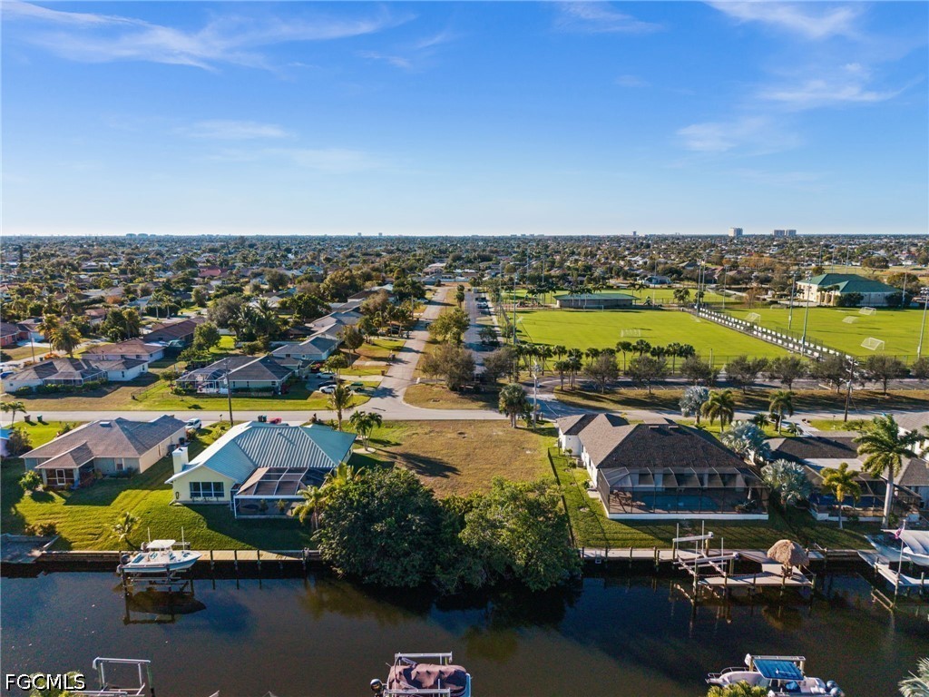 Waterfront Home for Sale in Cape Coral, photo 6