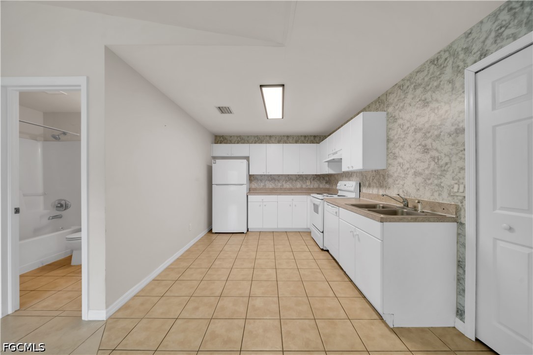 6 Bed Duplex for Sale in Lehigh Acres, photo 6