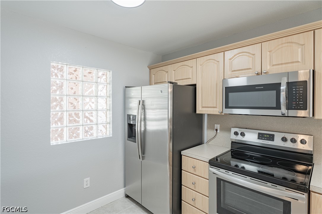 2 Bed Condominium for Sale in Cape Coral, FL, $145,000 — photo 6