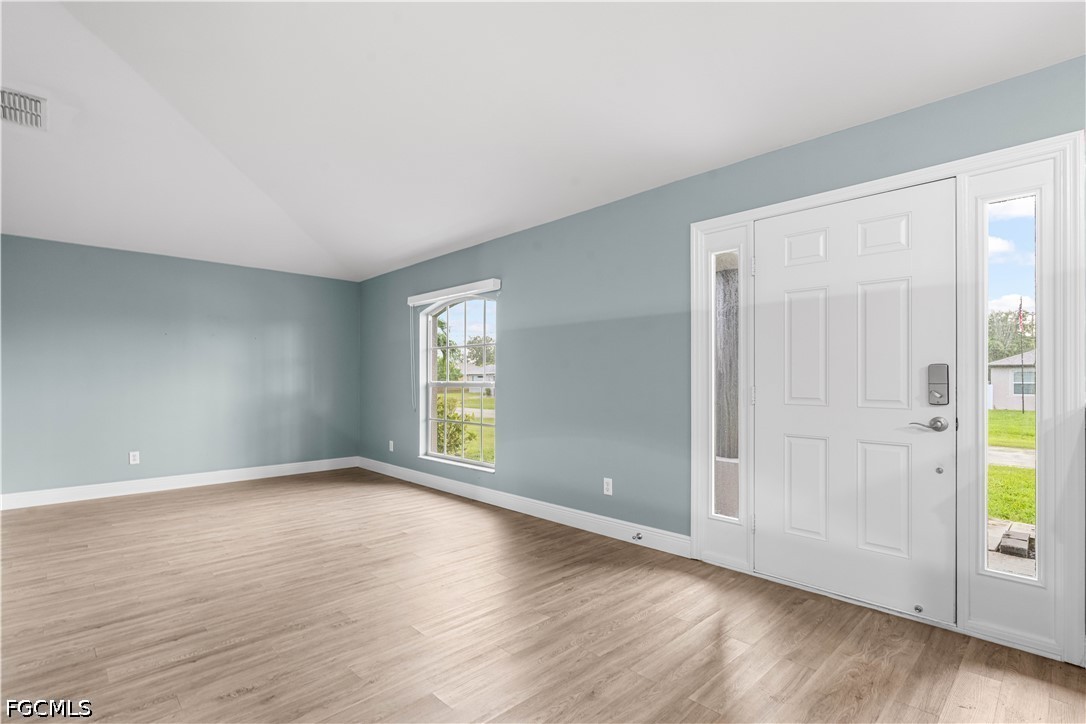 3 Bed SingleFamilyResidence for Sale in Cape Coral, FL — photo 6