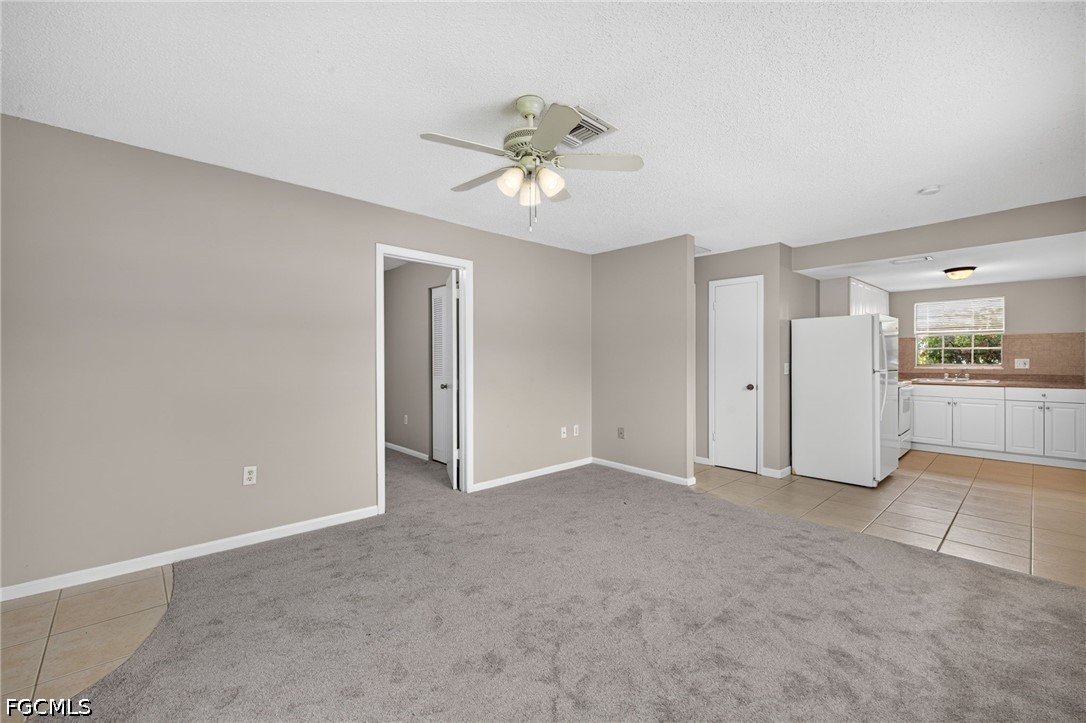 2 Bed Condominium for Sale in Fort Myers, photo 6