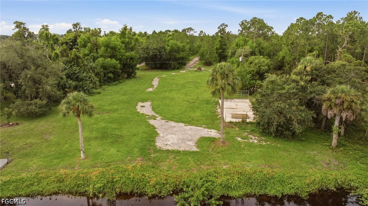 5 Bed Pool Home for Sale in Fort Myers, photo 6