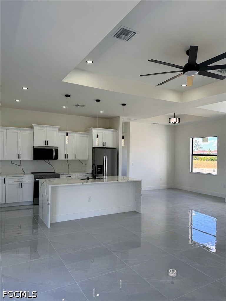 3 Bed SingleFamilyResidence for Sale in Lehigh Acres, FL — photo 6