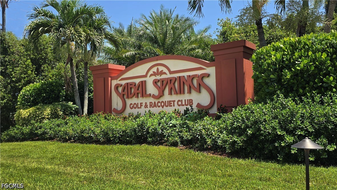 2 Bed SingleFamilyResidence for Sale in North Fort Myers, FL — photo 6
