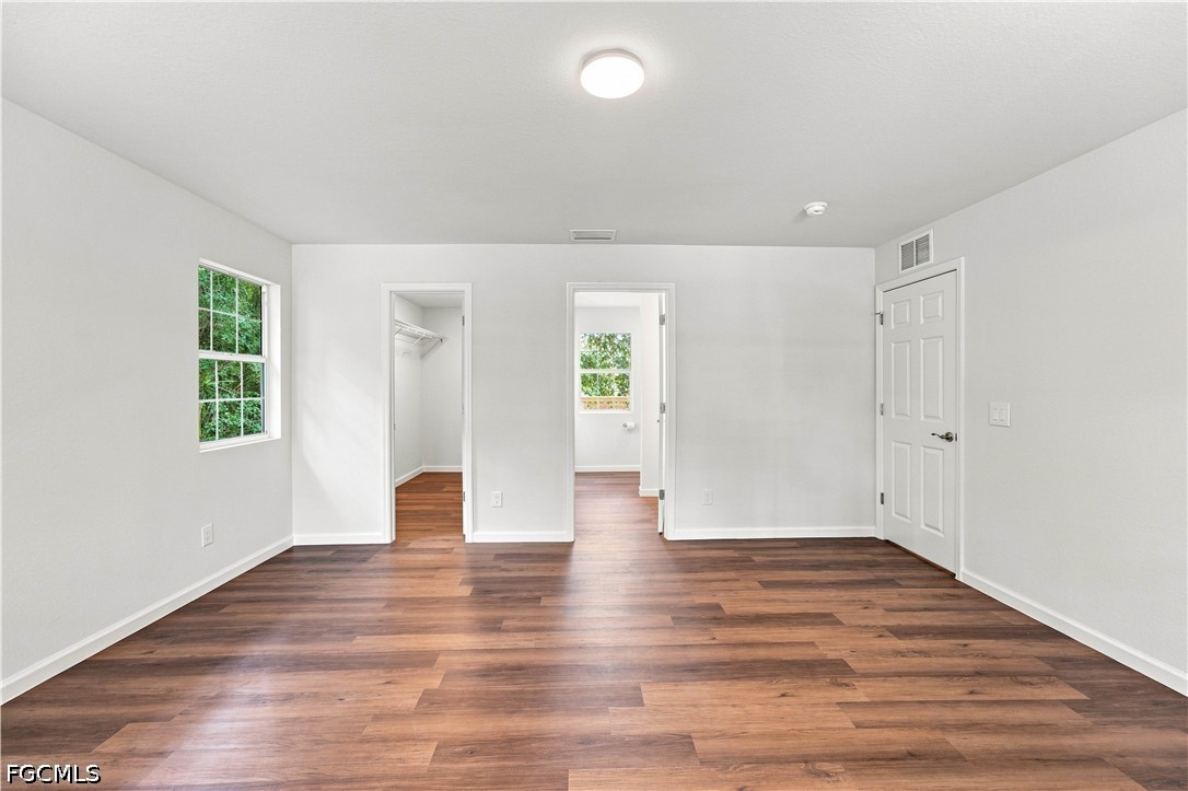 5 Bed SingleFamilyResidence for Sale in Lehigh Acres, photo 6