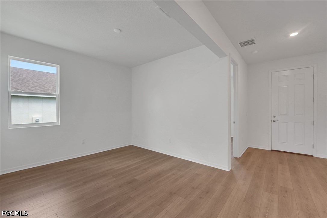 4 Bed SingleFamilyResidence for Sale in Turnleaf, photo 6