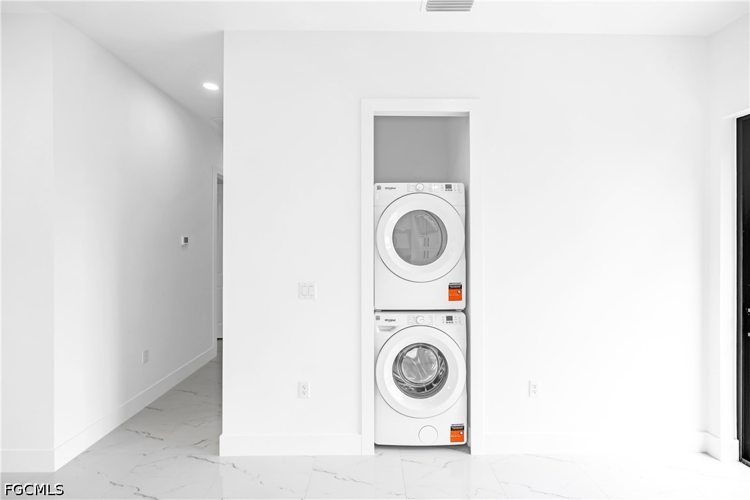 3 Bed SingleFamilyResidence for Sale in Lehigh Acres, FL — photo 6