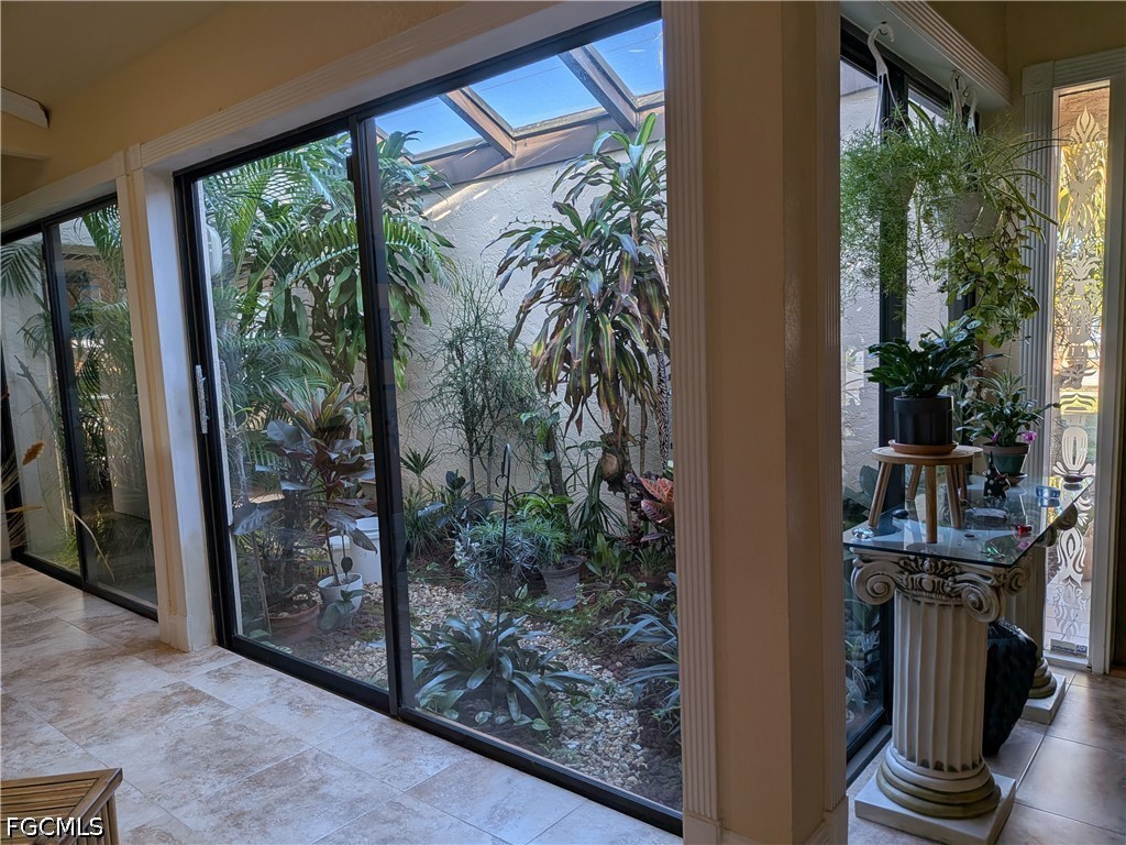 3 Bed Pool Home for Sale in Cape Coral, photo 6