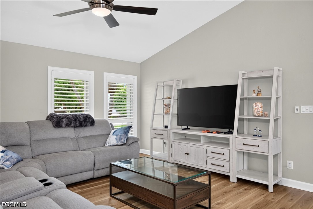 4 Bed Pool Home for Sale in Sanibel, FL, $1,375,000 — photo 6