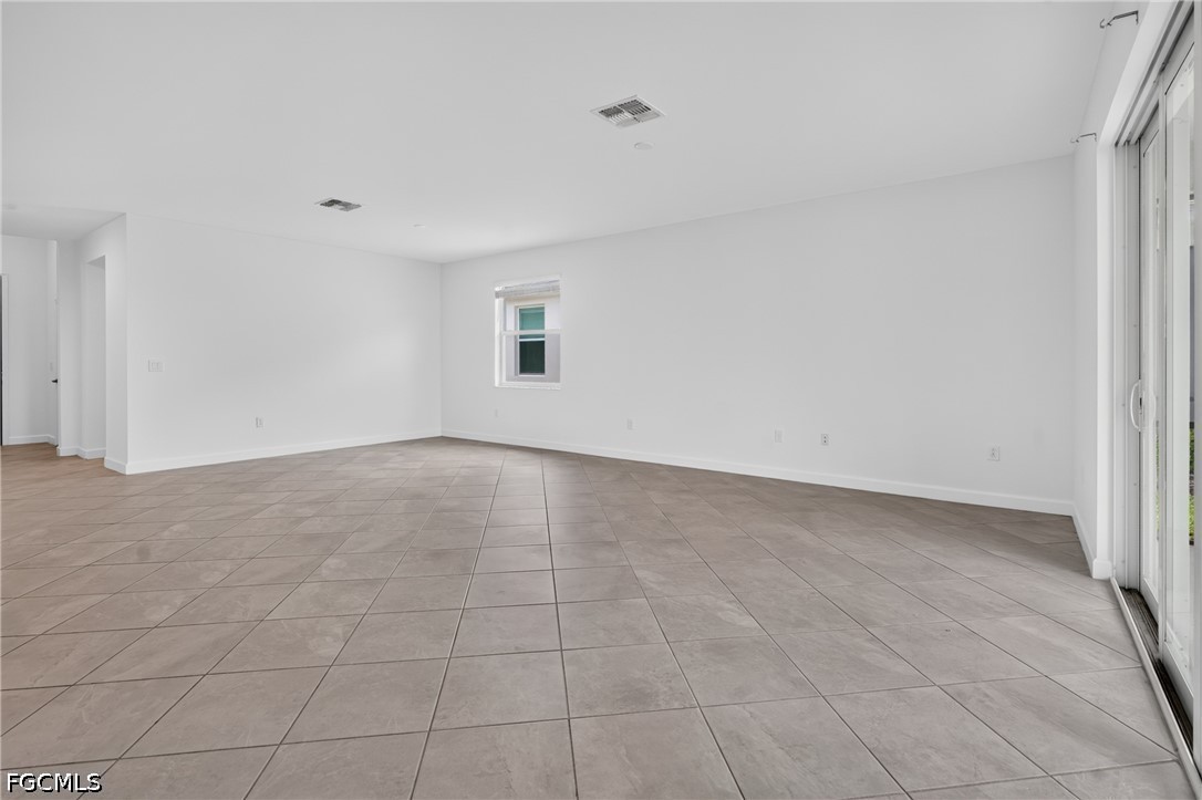 3 Bed SingleFamilyResidence for Sale in Ibis Landing, FL — photo 6