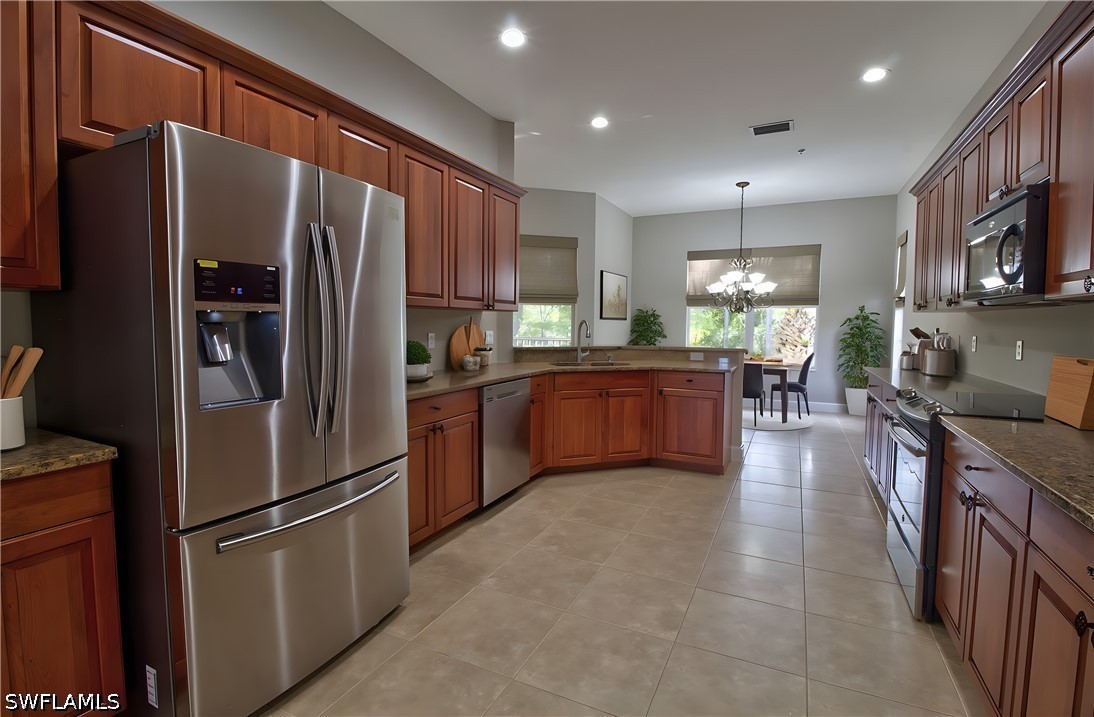 3 Bed Condominium for Sale in Quincy Square, FL — photo 6