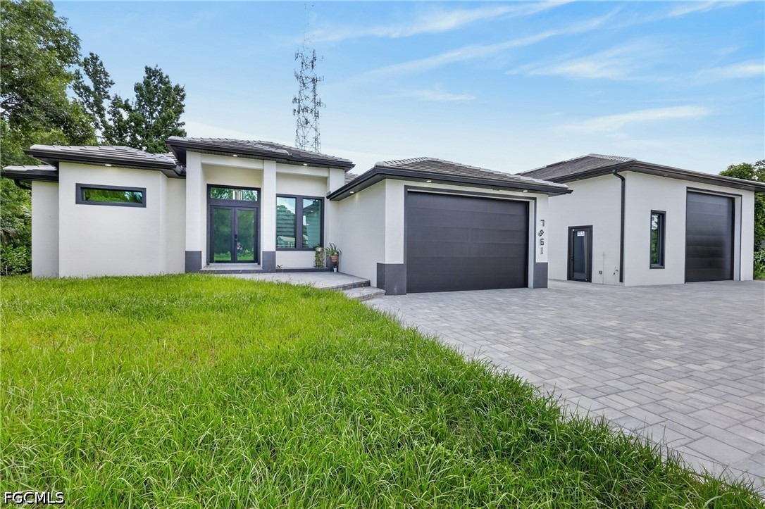 3 Bed SingleFamilyResidence for Sale in North Fort Myers, FL — photo 6