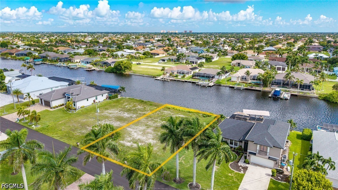 Waterfront Home for Sale in Cape Coral, FL, $239,900 — photo 6