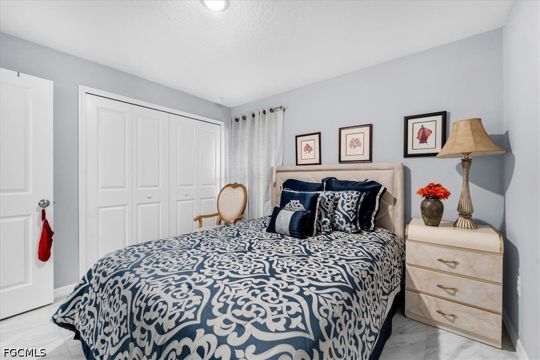 3 Bed SingleFamilyResidence for Sale in Port Labelle, FL — photo 6