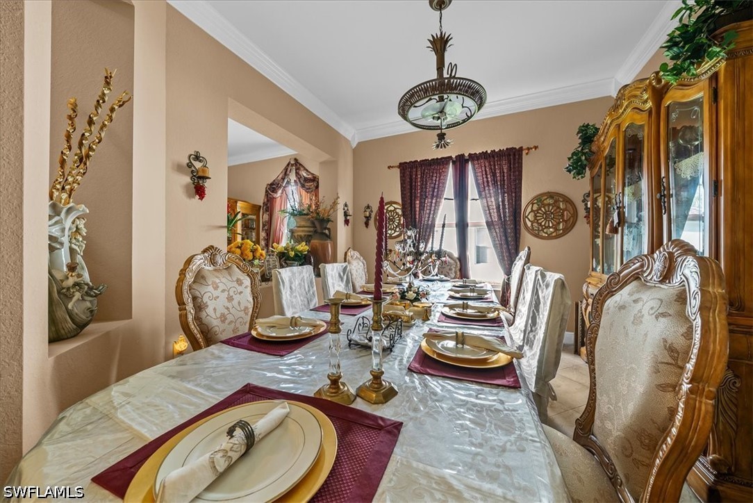 5 Bed Pool Home for Sale in Naples, FL, $950,000 — photo 6