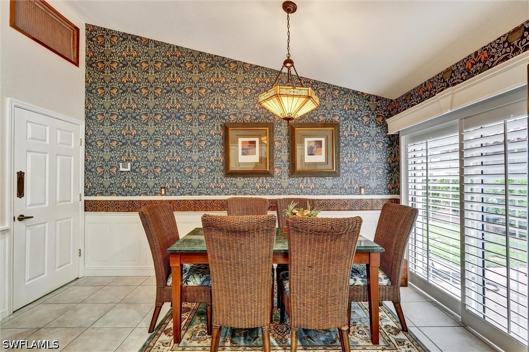 3 Bed SingleFamilyResidence for Sale in Naples, FL, $479,000 — photo 6