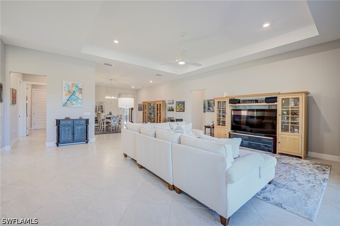5 Bed SingleFamilyResidence for Sale in Avalon Park, FL — photo 6